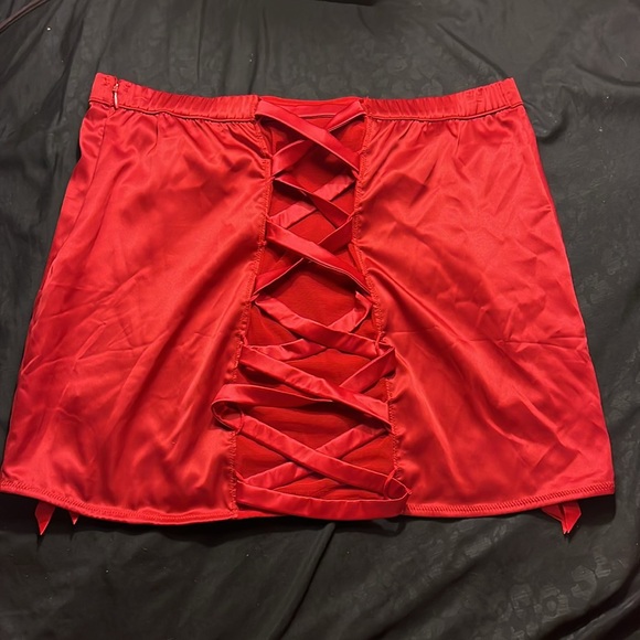 NWT Victoria’s Secret Dream Angels Garter Skirt - Picture 4 of 7